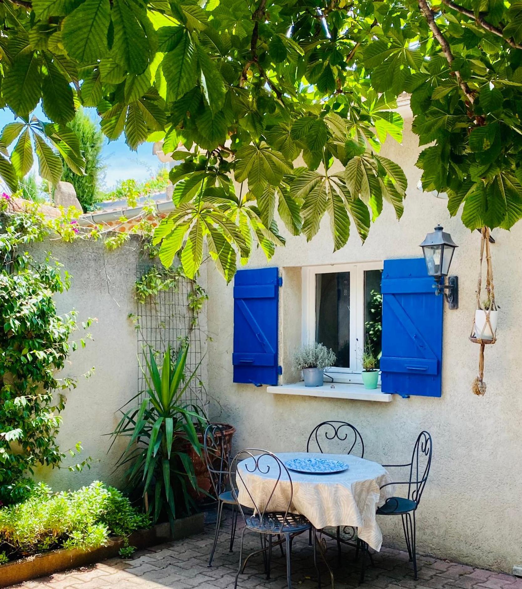 La Capucinette A L'Ombre Du Marronnier Villa Maussane les Alpilles Buitenkant foto